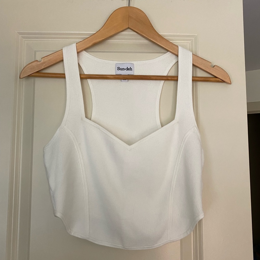 Aritzia - SunDeh white crop - Size Large